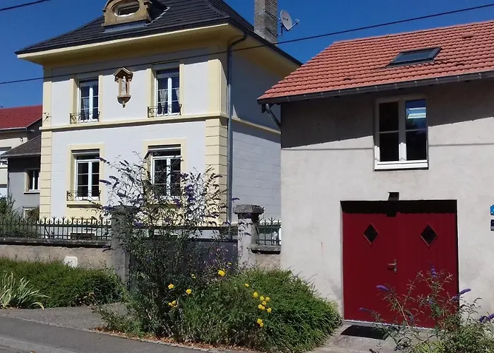 Studio Renove Et Equipe 2 Personnes Le Canardeau